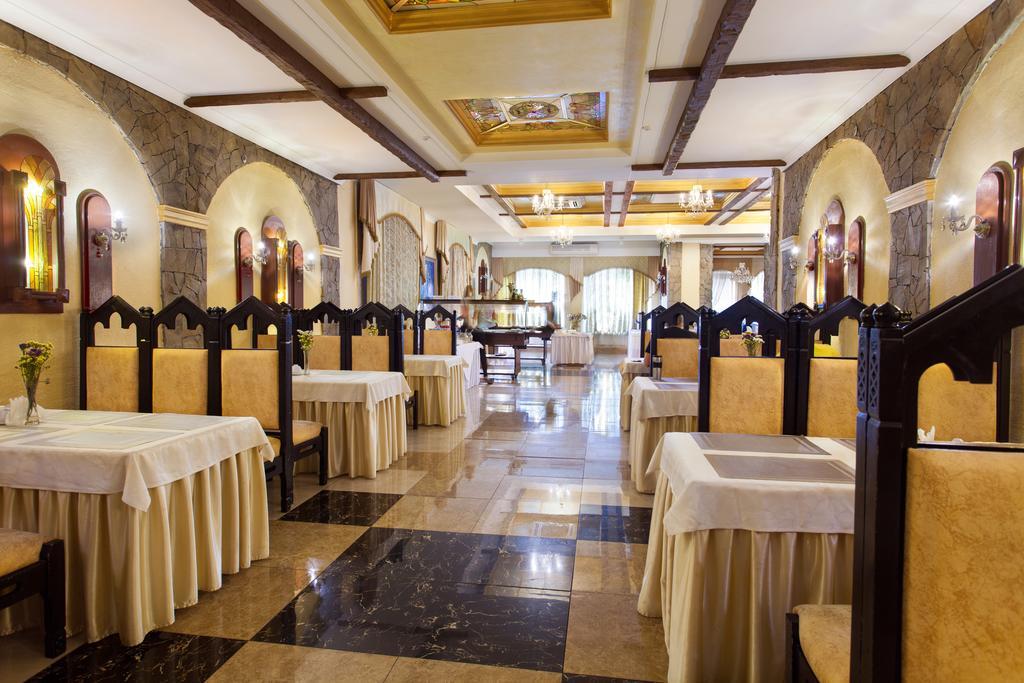 Conference Hotel Suputnyk Lvov Exteriér fotografie