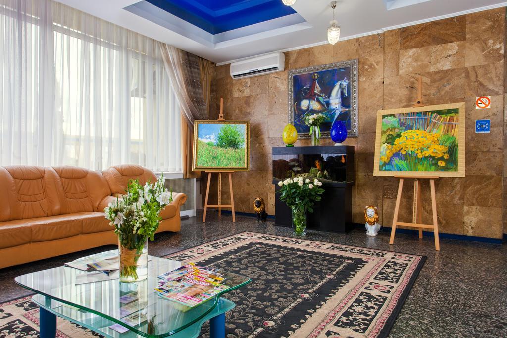 Conference Hotel Suputnyk Lvov Exteriér fotografie
