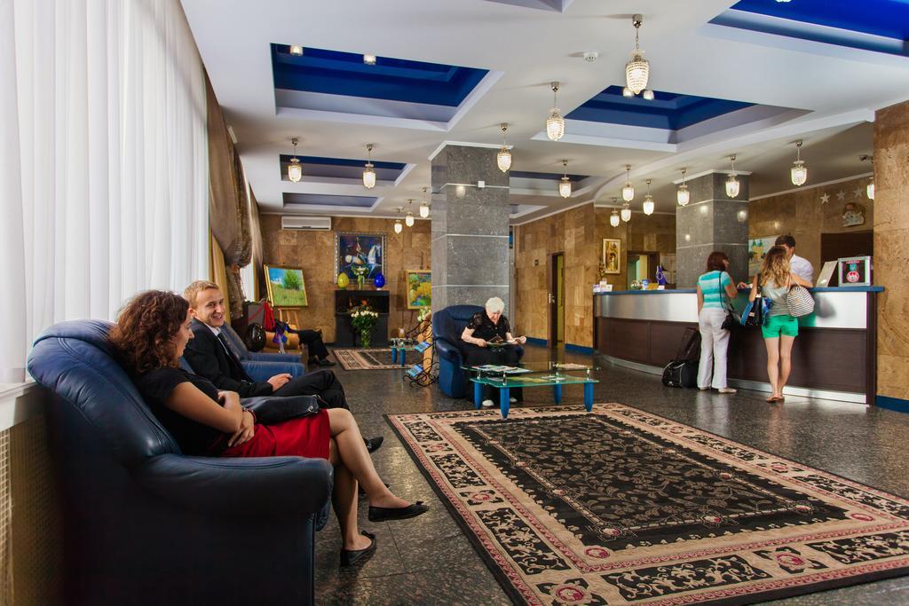 Conference Hotel Suputnyk Lvov Exteriér fotografie